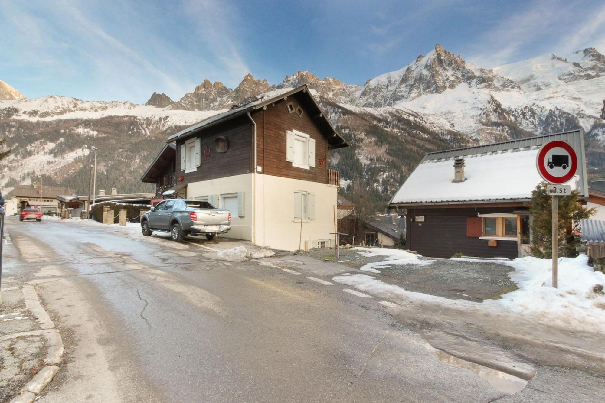 Les Alpins - Centre De Chamonix - Renove Avec Jardin Et Vue Imprenable Sur Le Montblanc 아파트 외부 사진